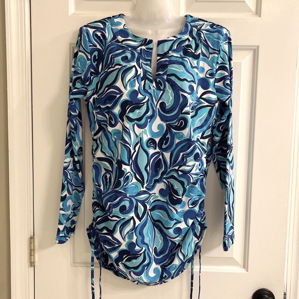 Coolibar Women's Long Sleeve Swim Coverup in Blue & Teal Wave Print